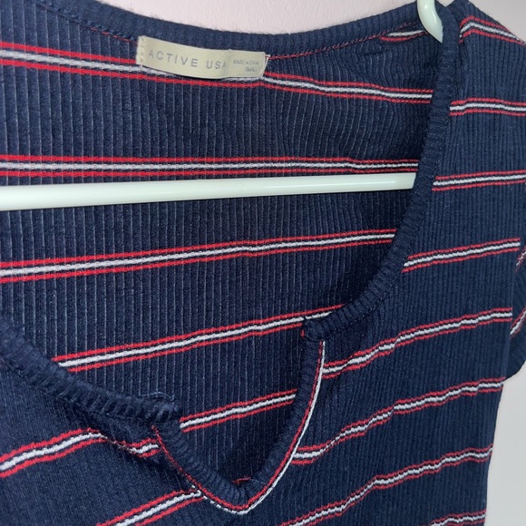 Cropped shirt from Active USA, Size S - Picture 2 of 3